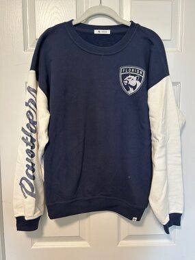 Women’s Navy and White Crewneck Sweatshirt with Florida Crest